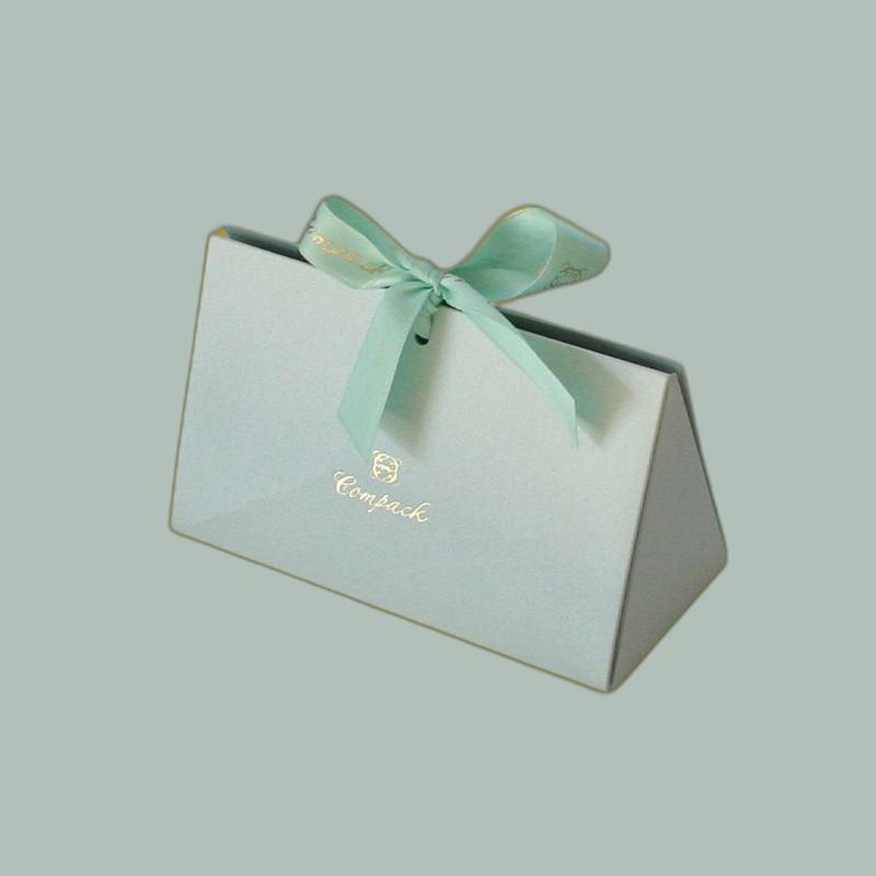 Custom_Pouch_Jewelry_Boxes_1.jpg